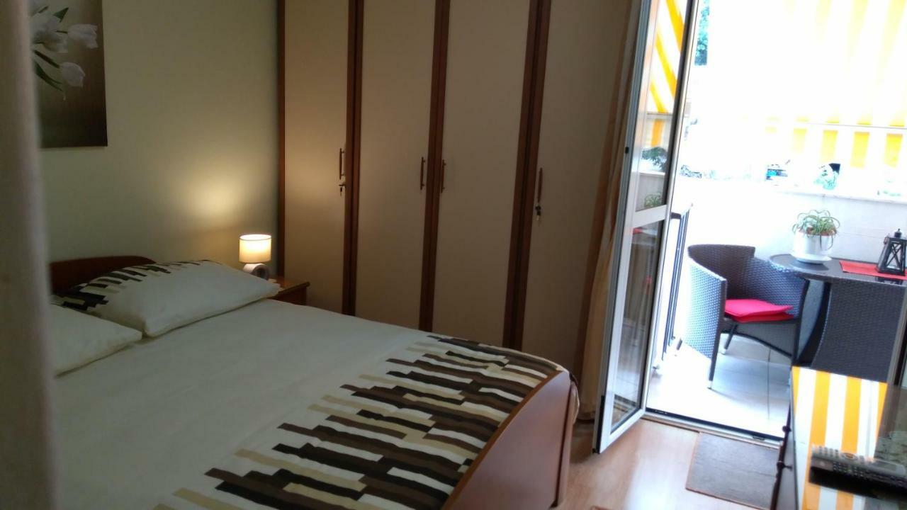 Apartment Tatjana Vis Exteriér fotografie