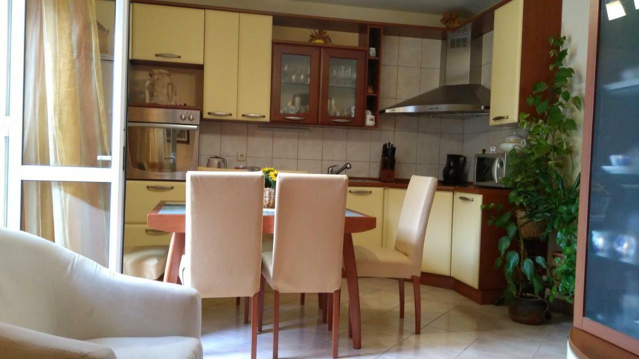 Apartment Tatjana Vis Exteriér fotografie